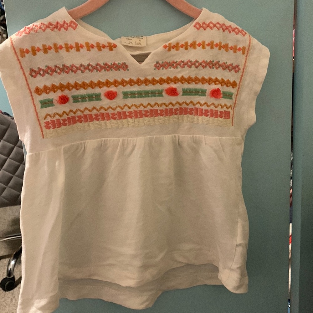 Trendy toddler top by Zara